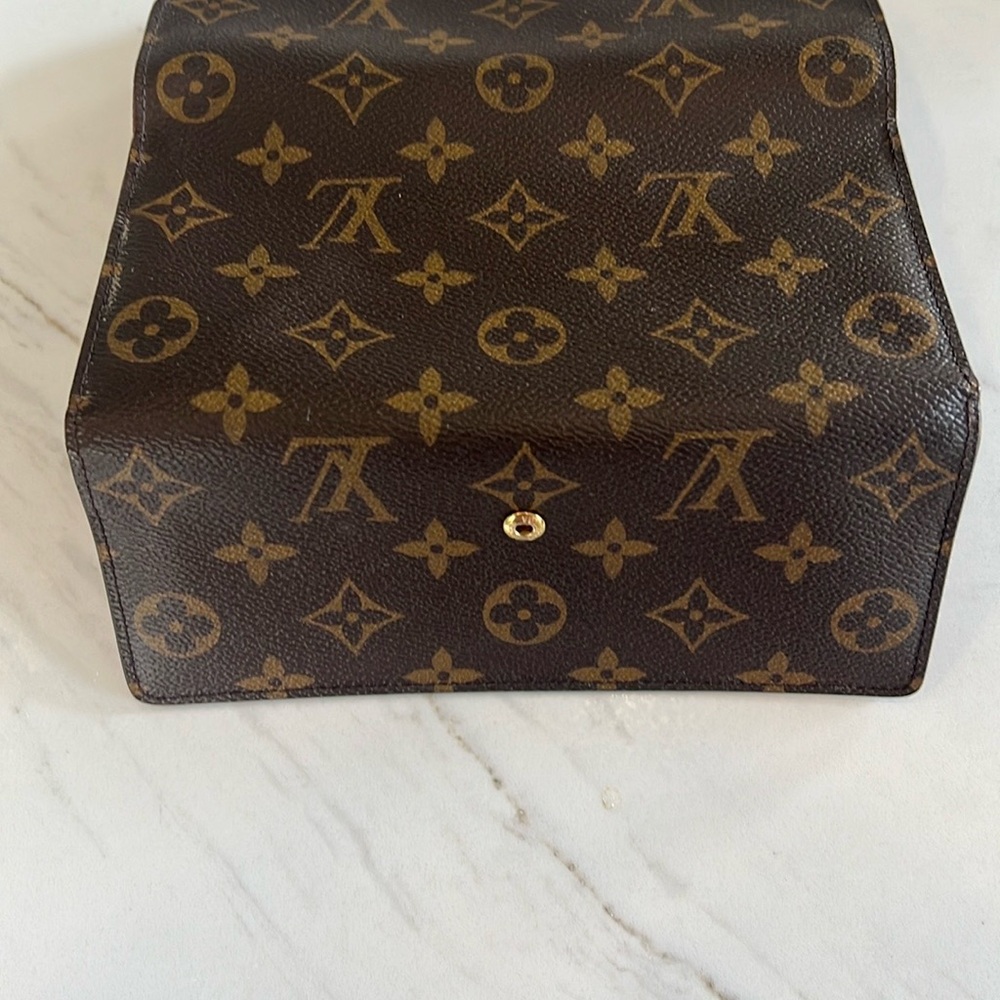 COPY - Louis Vuitton Josephine Monogram Wallet - Picture 8 of 11